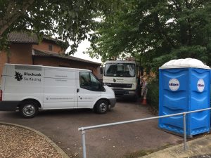 vehicles-site-safety-blackoak-surfacing