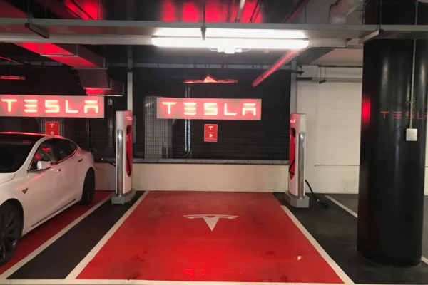 London - Tesla
