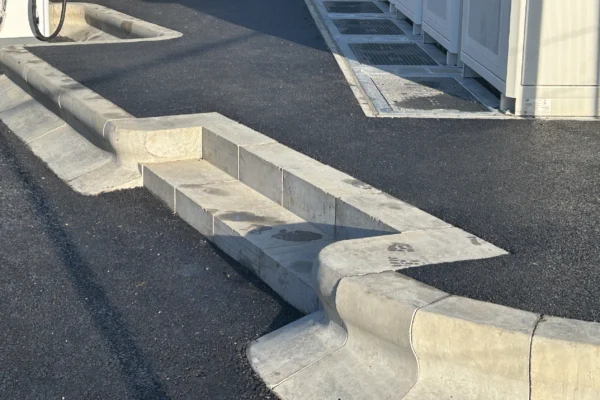 blackoak-ehgv-trief-kerbs